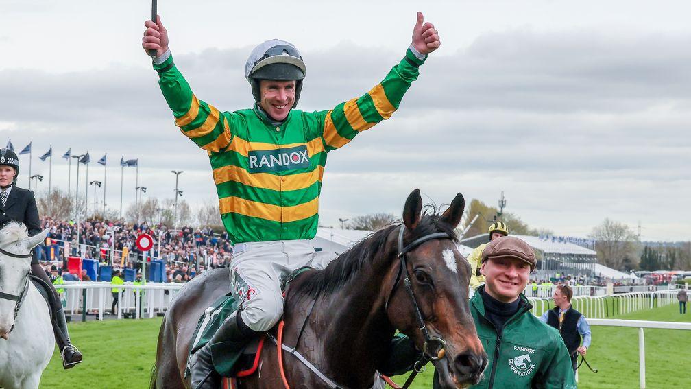 Its On The Line and Derek O'Connor after landing Foxhunters at Aintree last month


