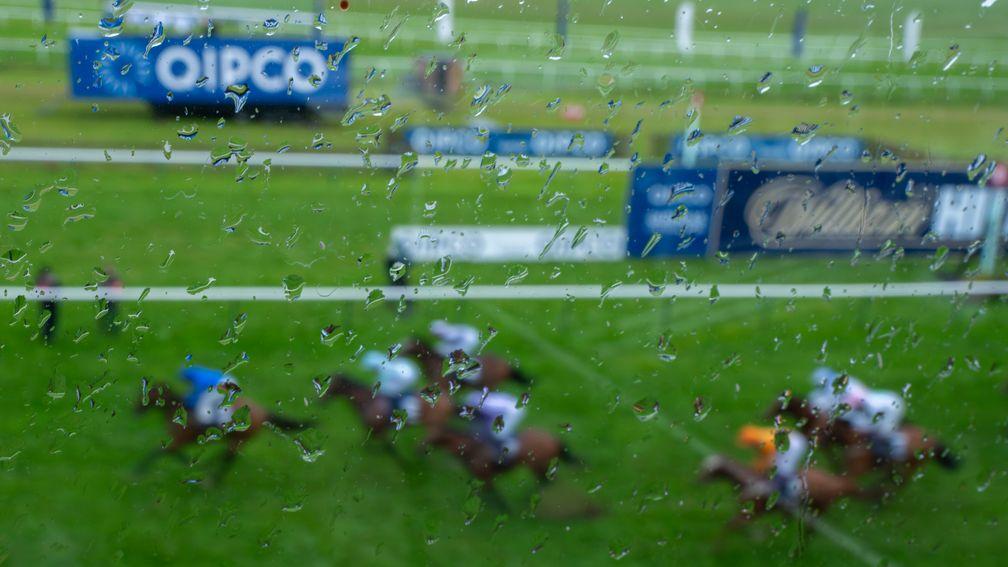 Noble Dynasty wins the 7f handicap on a rainy start to Guineas weekend at Newmarket on Friday
