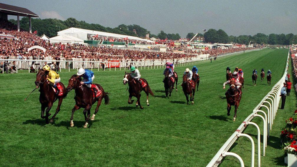 High Rise (far left) snatches the Derby under Olivier Peslier