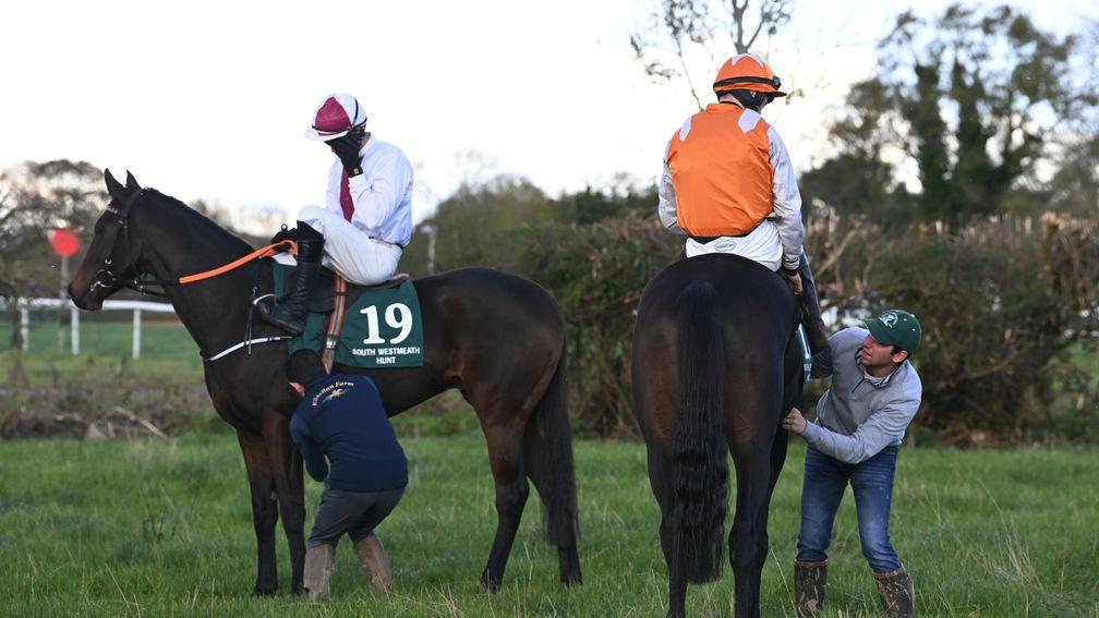 Jockeys get their girths checked at the start on Sunday at Umma House, where the adjacent hunt winners' race attracted just two runners
(Healy Racing)
