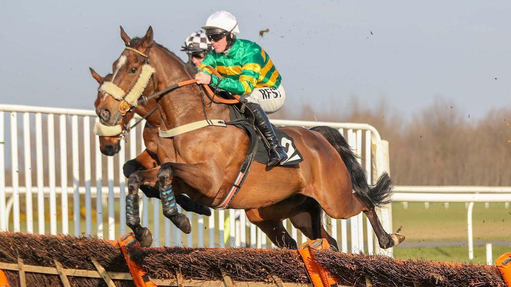 Call The Cops wins his first race since the 2015 Cheltenham Festival