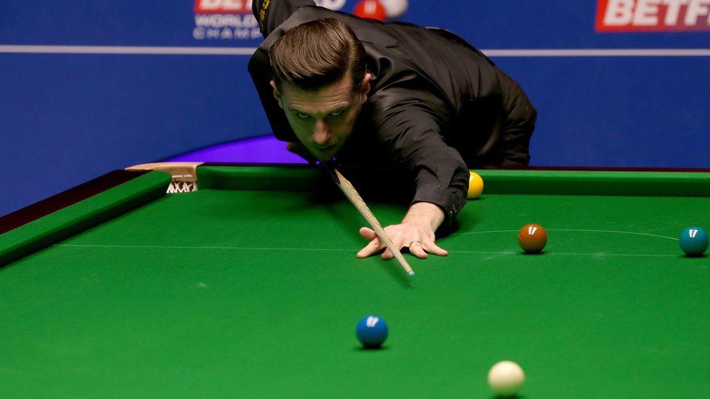 Mark Selby can return to world number one with victory over Shaun Murphy