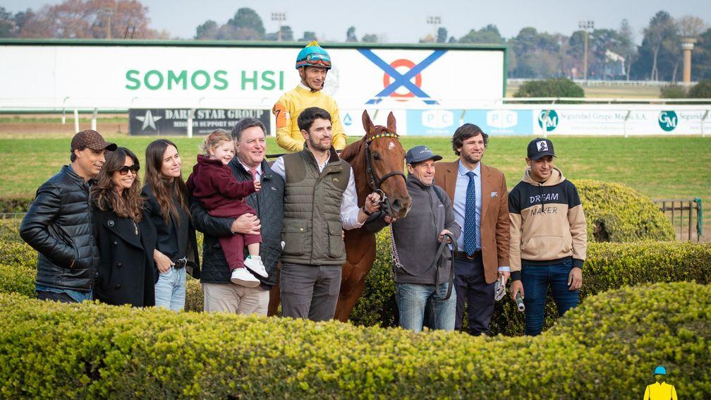 Julio Menditeguy (fourth left with grand-daughter Luna), along with his wife Connie (second left), daughter Rocio and son Marcos (left of horse) have enjoyed great success with Haras Abolengo