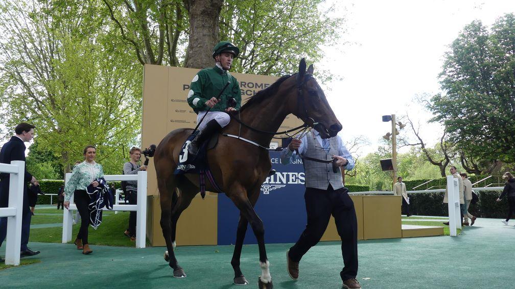 American Sonja and Dylan Browne McMonagle after winning the G3 Prix Allez France Longines