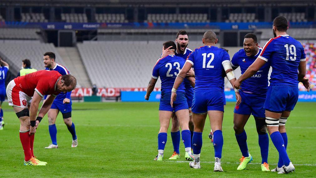 France left it late to seal victory against Wales in round four