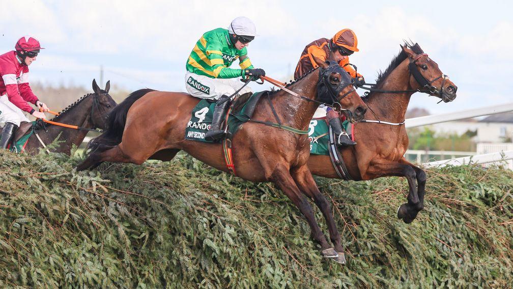 Noble Yeats and Any Second Now fought out an enthralling finish to the Grand National