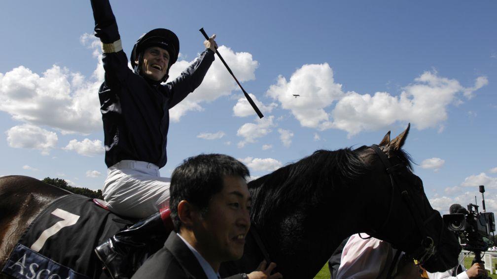 Johnny Murtagh celebrates on board Yeats, mighty winner of four Gold Cups