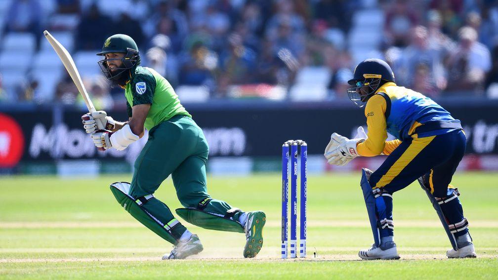 Hashim Amla helped South Africa to a comfortable win over Sri Lanka