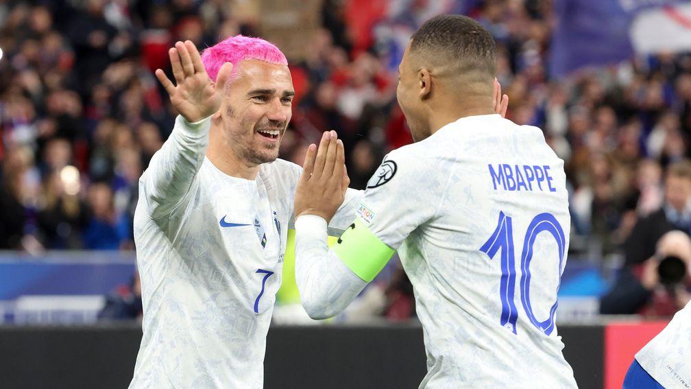 Antoine Griezmann and Kylian Mbappe both scored in France's 4-0 home win over the Netherlands