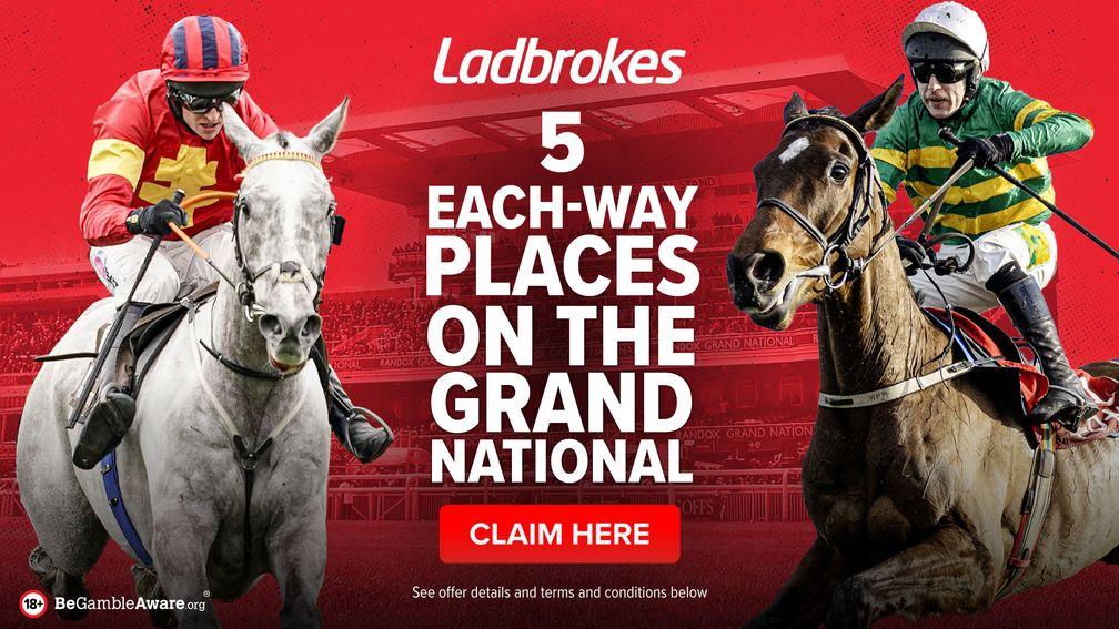 Grab 5 Each-Way places on the Grand National with Ladbrokes