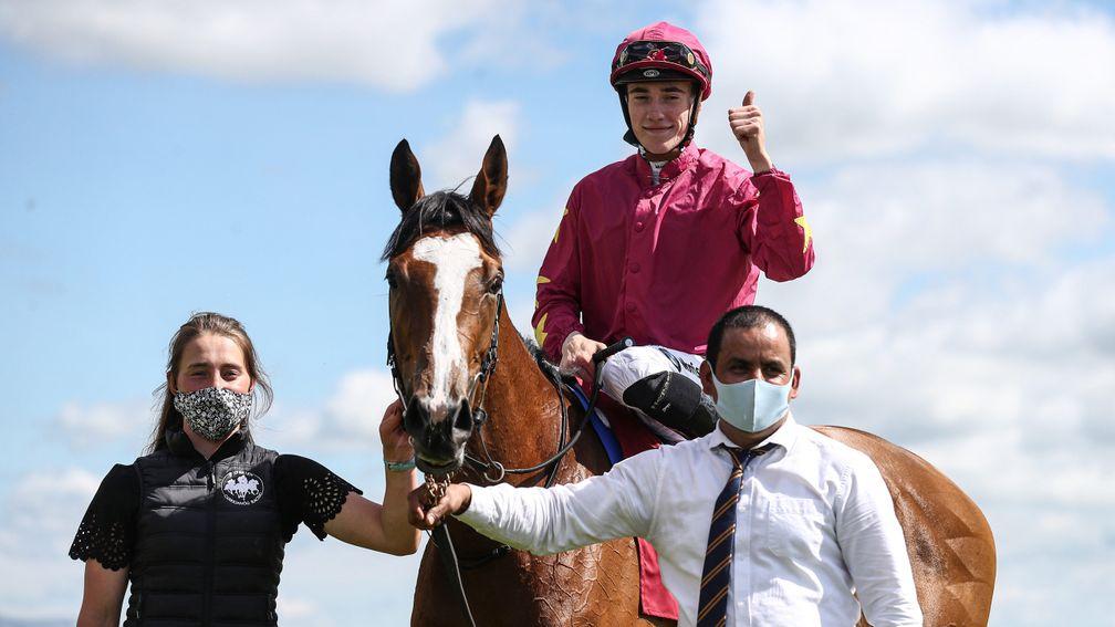 Maddy and Robbie agree on the chances of Thundering Nights in the Nassau Stakes
