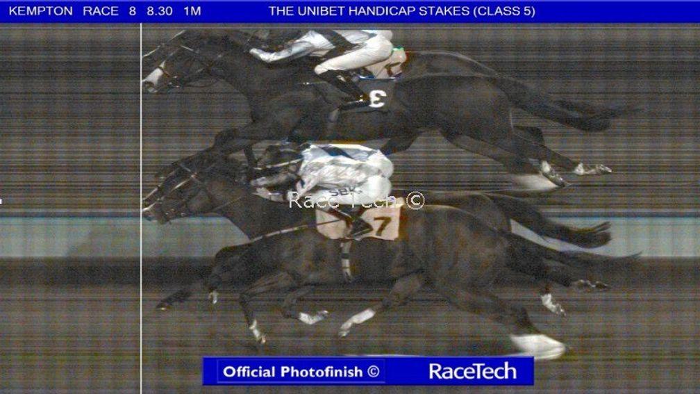 The official photo-finish print from an eventful mile handicap at Kempton on Tuesday night