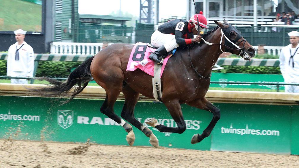 Notable landmark: Lookin At Lee (Ricardo Santana) scores at Churchill Downs to provide trainer Steve Asmussen with the 8,000th success of his career