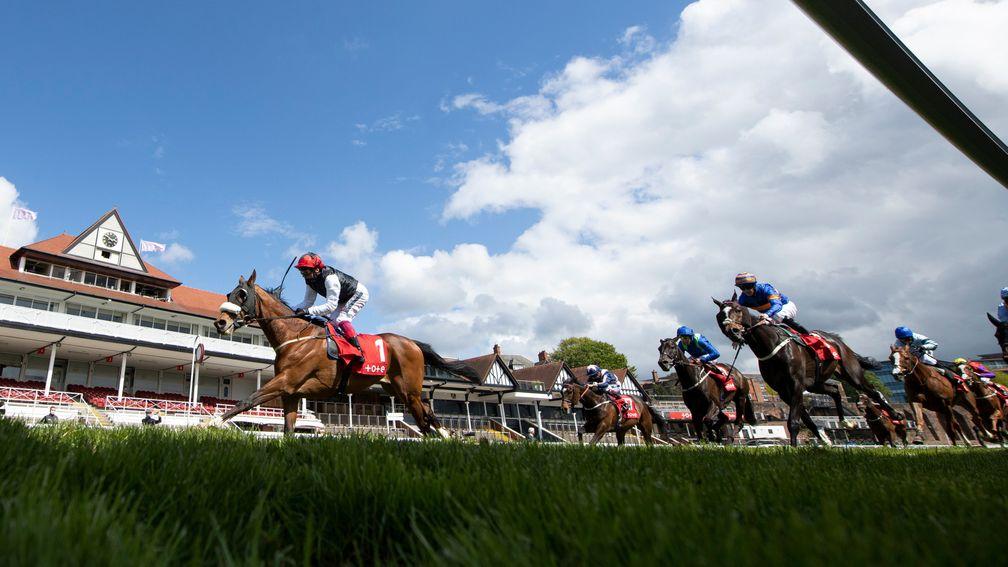 Falcon Eight (Frankie Dettori) wins the Chester CupChester 7.5.21 pic: Edward Whitaker/Racing Post