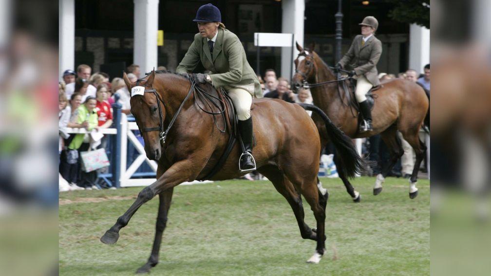 Kirsteen Reid aboard Brave Inca at the 2009 RDS Dublin Horse Show