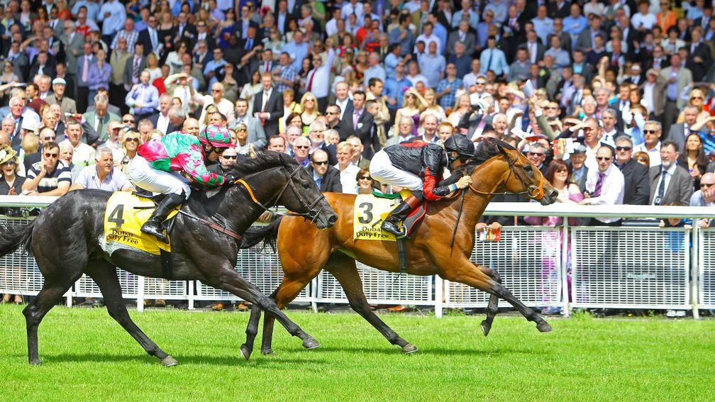 Tough As Nails (left) runs Lilbourne Lad close in the Railway Stakes