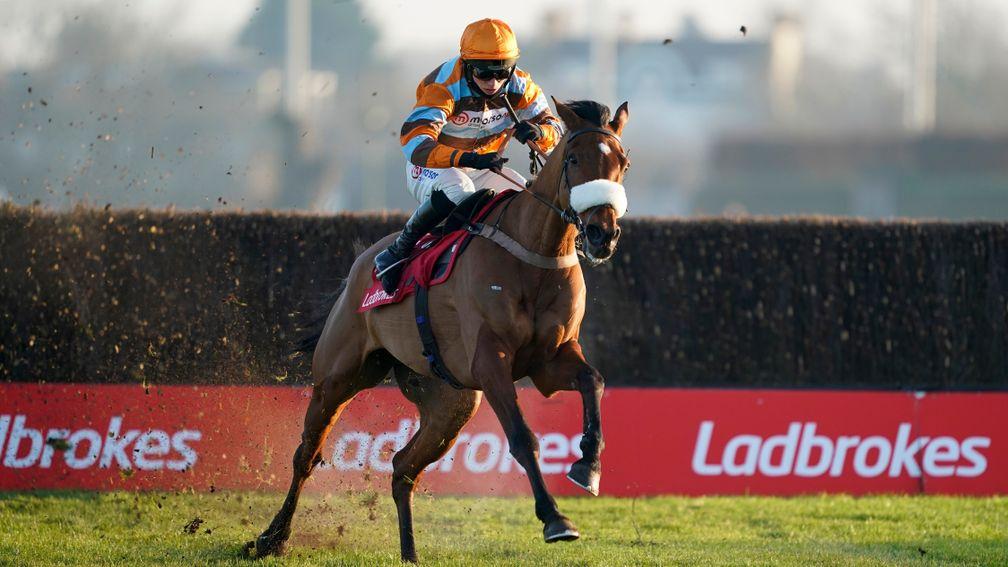 Master Tommytucker: eased to victory in the Grade 2 Silviniaco Conti Chase
