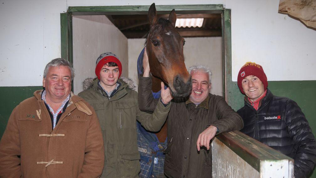 Splash Of Ginge with Nigel Twiston-Davies and sons Sam (right) and Willy (second left) and owner John Neild