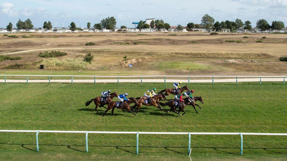 Yarmouth: attracted 256 entries for Wednesday's ten-race card