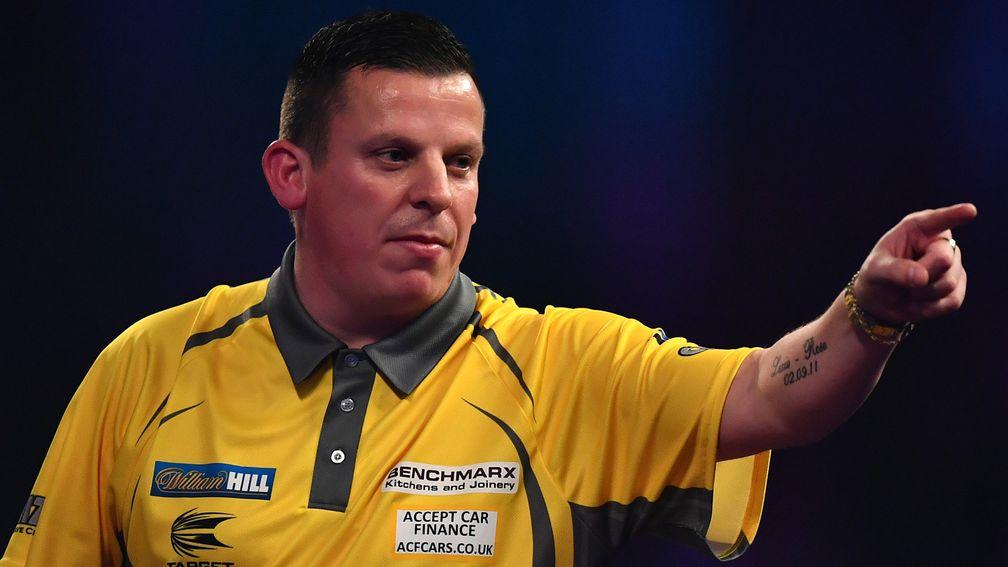 Newly-married Dave Chisnall looks one to keep on side after a strong finish to 2016