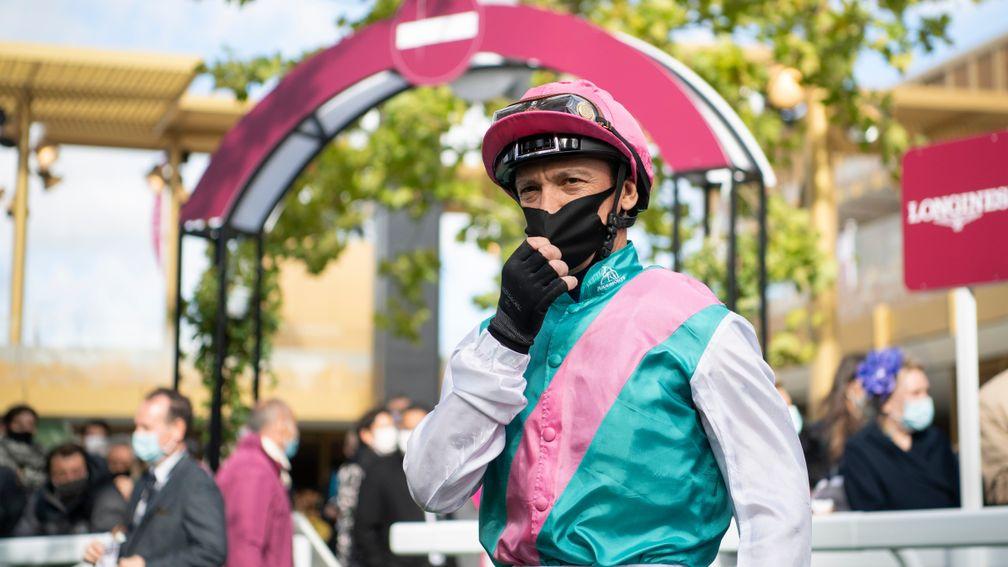 Frankie Dettori in the paddock. before the ArcLongchamp 4.10.20 Pic: Edward Whitaker