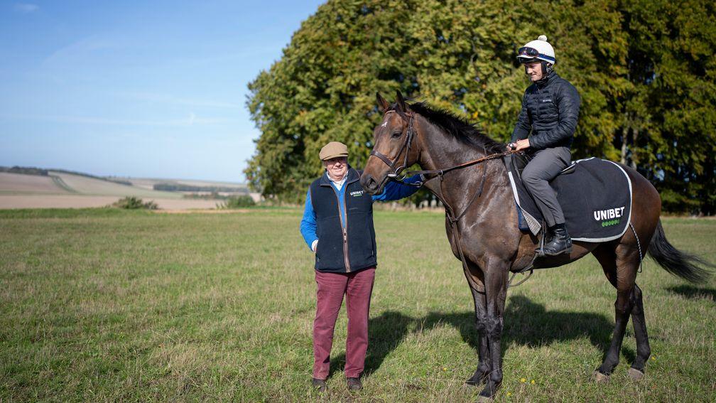 Nicky Henderson with Constitution Hill (Sean O'Briain)Nicky Henderson Stable Tour 6.10.22 Pic: Edward Whitaker