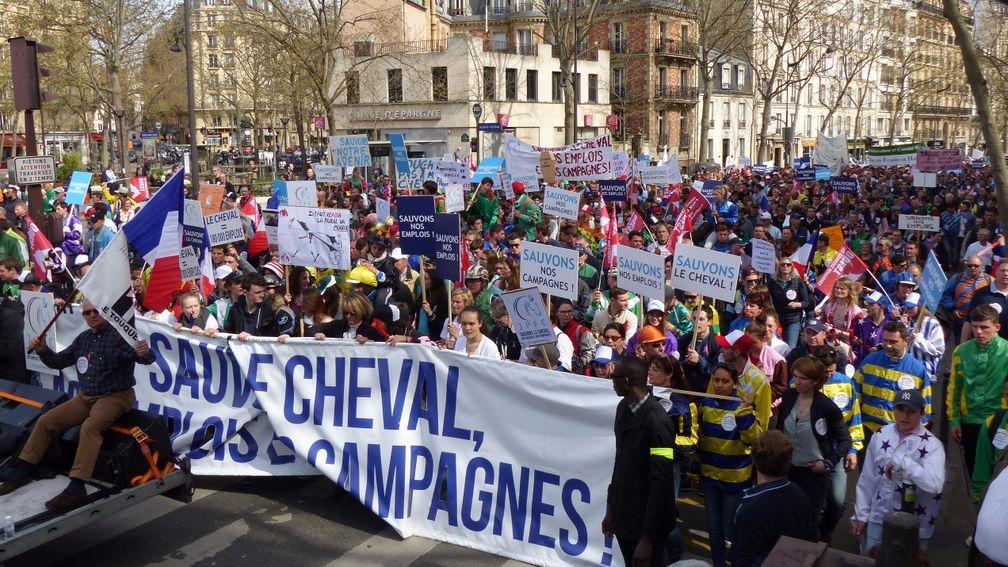 Up to 6,000 people joined the JPFC march in Paris to protest against the in play betting pilot being staged by France's lottery operato