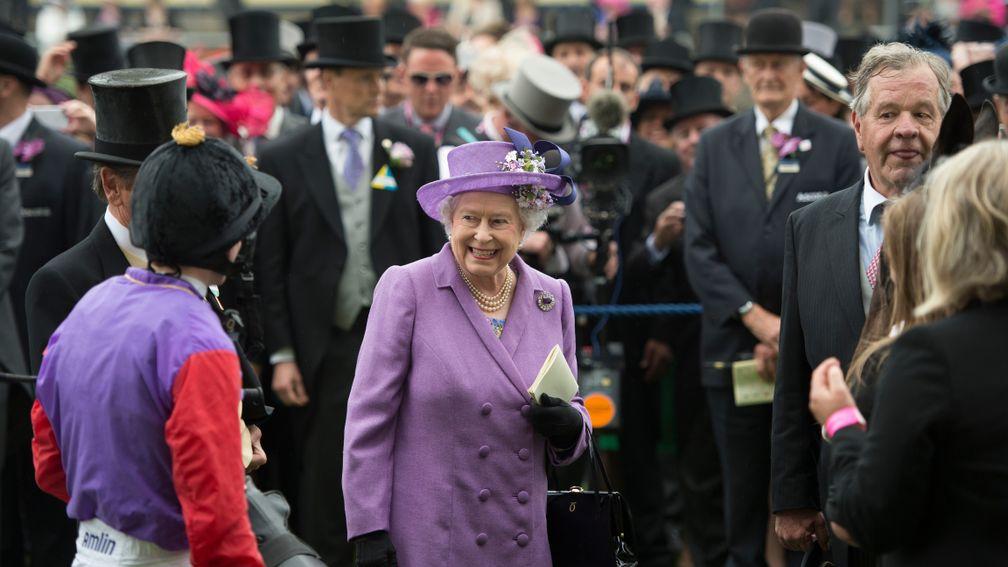 The Queen greets Estimate after winning the Gold CupRoyal Ascot 20.6.13 Pic: Edward Whitaker