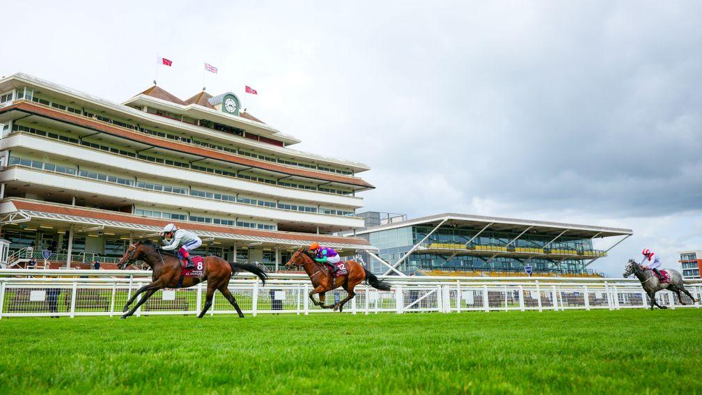 Palace Pier pulls clear from the Lockinge field