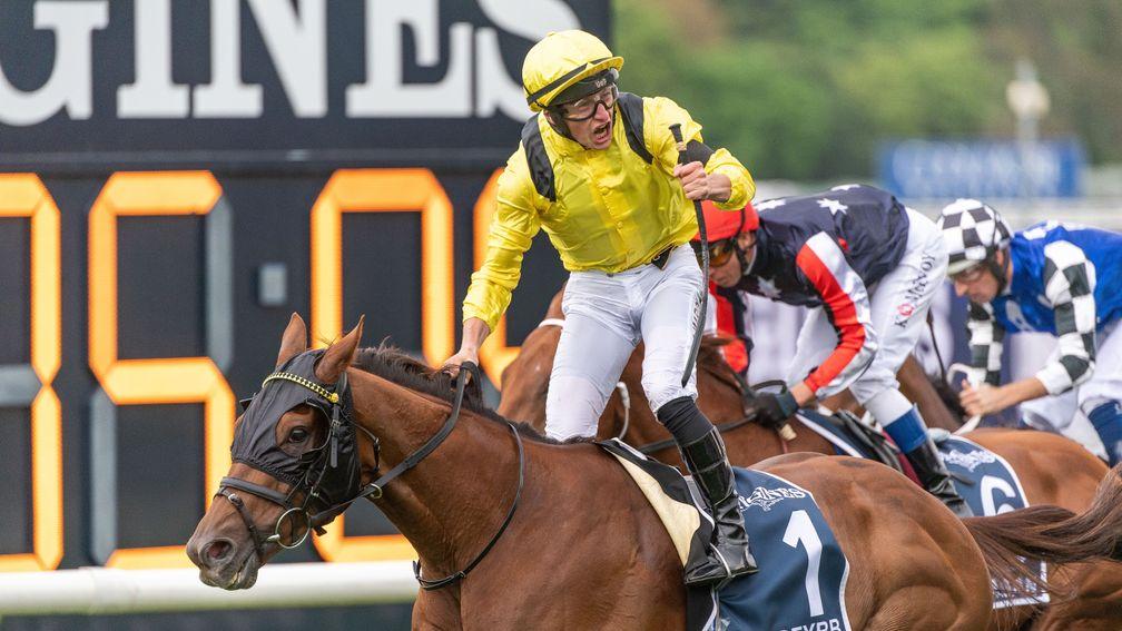 Addeybb (Tom Marquand, yellow cap) wins the Queen Elizabeth Stakes (Group 1) at Randwick on April 17, 2021 - photo by Martin King/Sportpix copyright