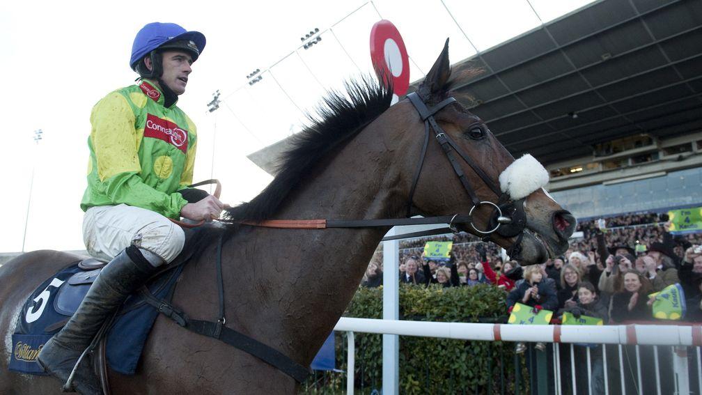 Ruby Walsh and Kauto Star after their signature performance in the 2009 King George VI Chase