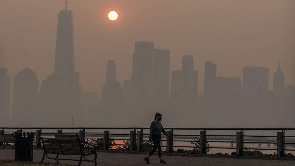 New York: city is engulfed in hazardous conditions caused by Canadian wildfires