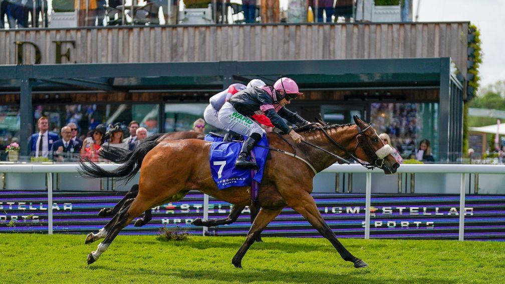 CHESTER, ENGLAND - MAY 05: Jason Hart riding Look Out Louis (pink cap) win The ICM Stellar Sports Handicap at Chester Racecourse on May 05, 2022 in Chester, England. (Photo by Alan Crowhurst/Getty Images)