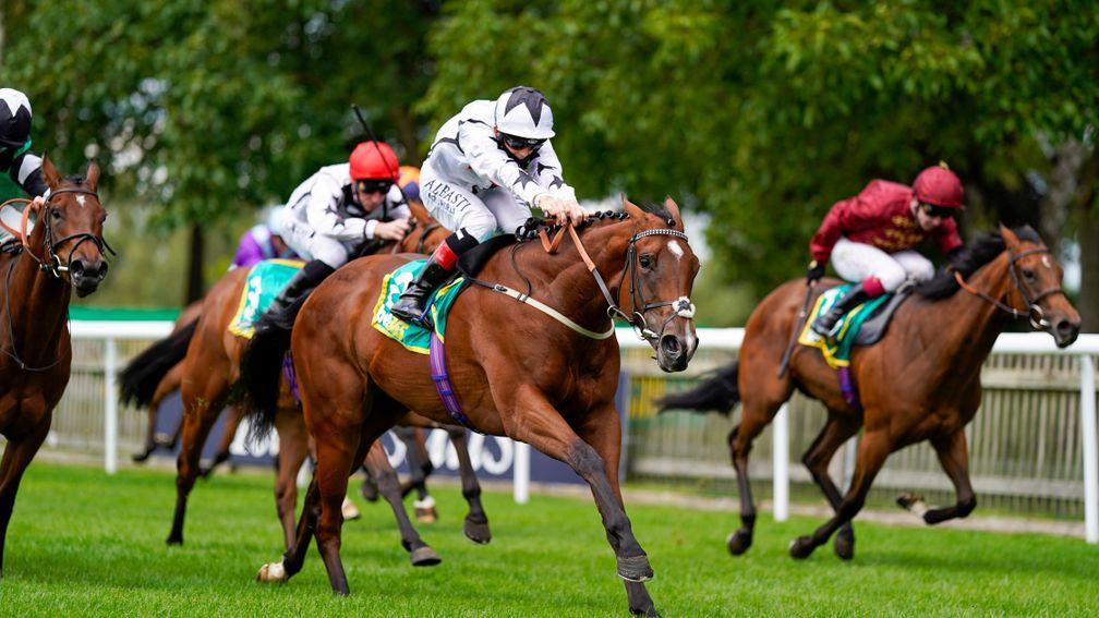 Dandalla: keeps on strongly to hold her rivals at bay