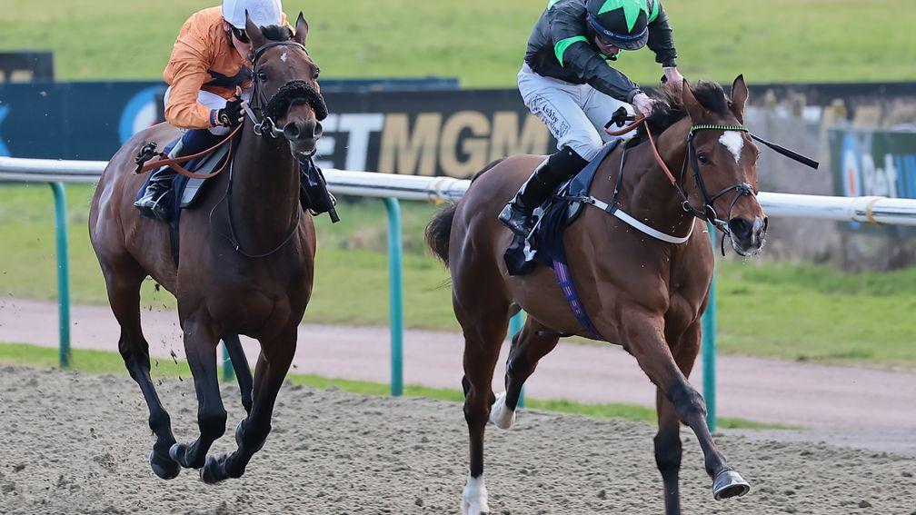 Spartan Army (black) beat Prydwen (orange) in Lingfield's trial at the start of the month
