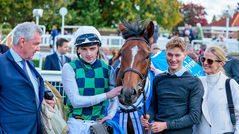 Midnight Mile: a winner for Mr and Mrs Richard Henry at Newmarket
