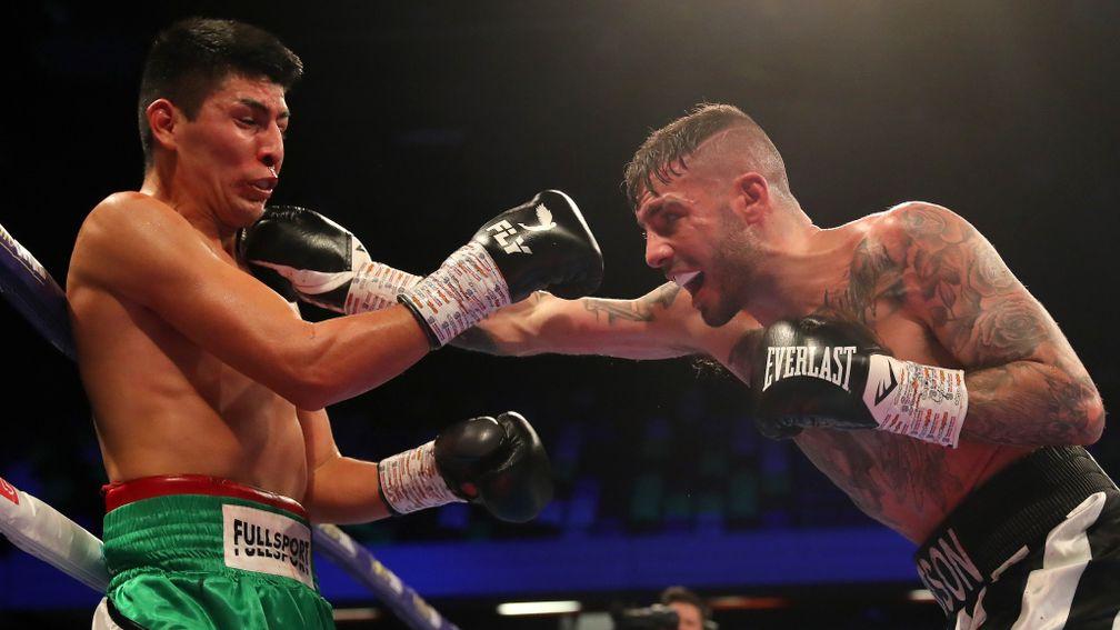Lewis Ritson in action against Argentino Benitez
