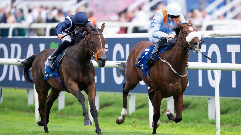 Trillium (Pat Dobbs, left) beats The Platinum Queen in the Flying ChildersDoncaster 11.9.22 Pic: Edward Whitaker