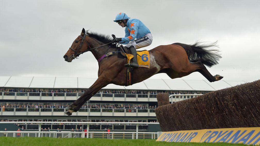 The Ryanair Chase, won last year by Un De Sceaux, replaced the Cathcart Chase