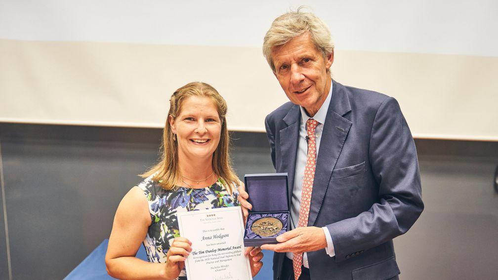 Anna Hodgson receives the Tim Dunlop memorial award