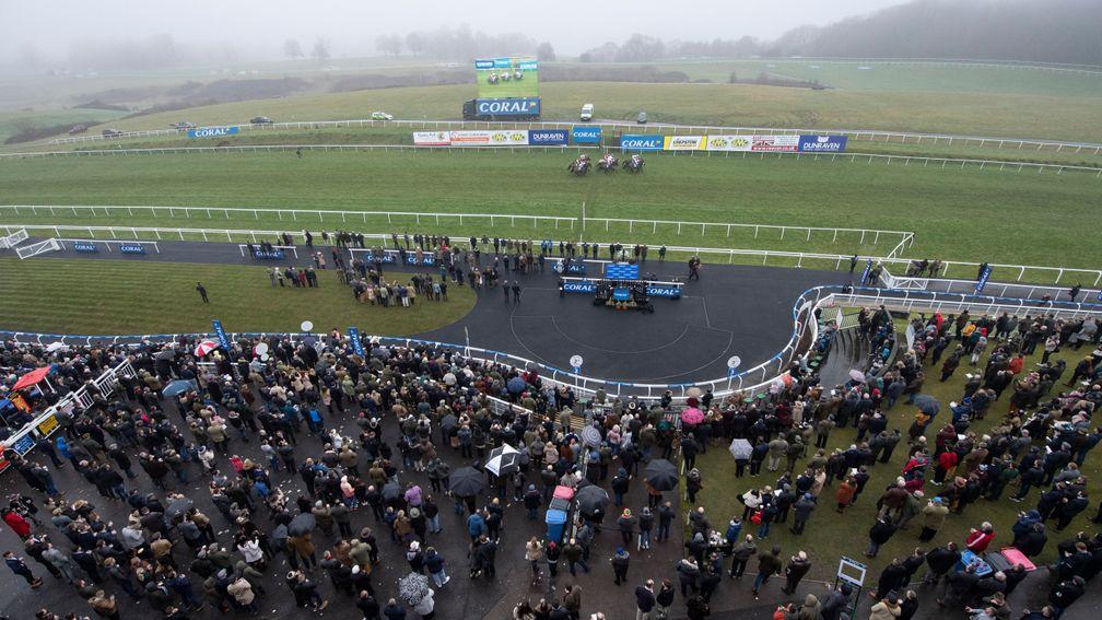 Runners in the 3m handicap hurdle race past the stands, the race was won by Evaâs OskarChepstow 27.12.19 Pic: Edward Whitaker