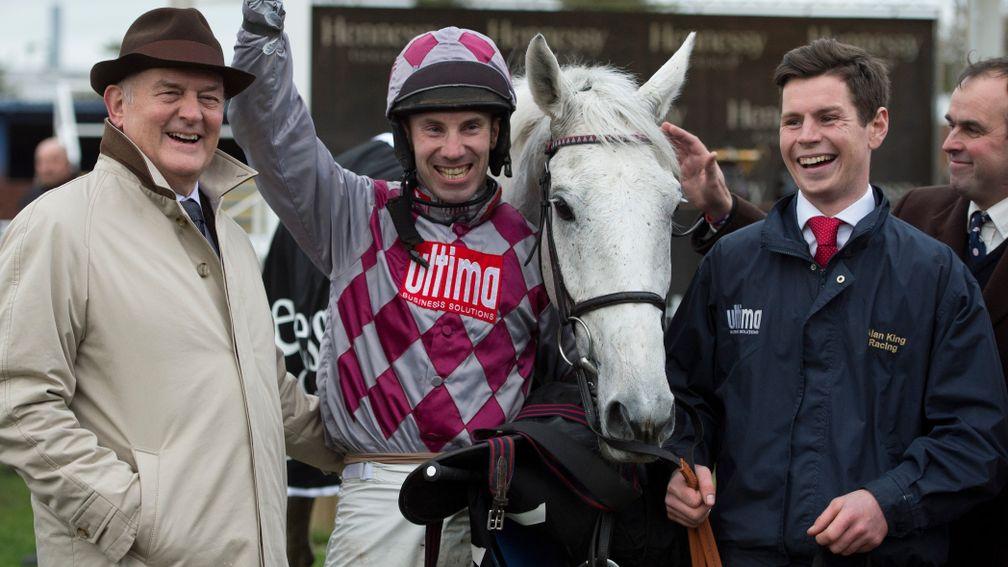 Jamie Insole (right) with Smad Place following the popular grey's Hennessy triumph in 2015