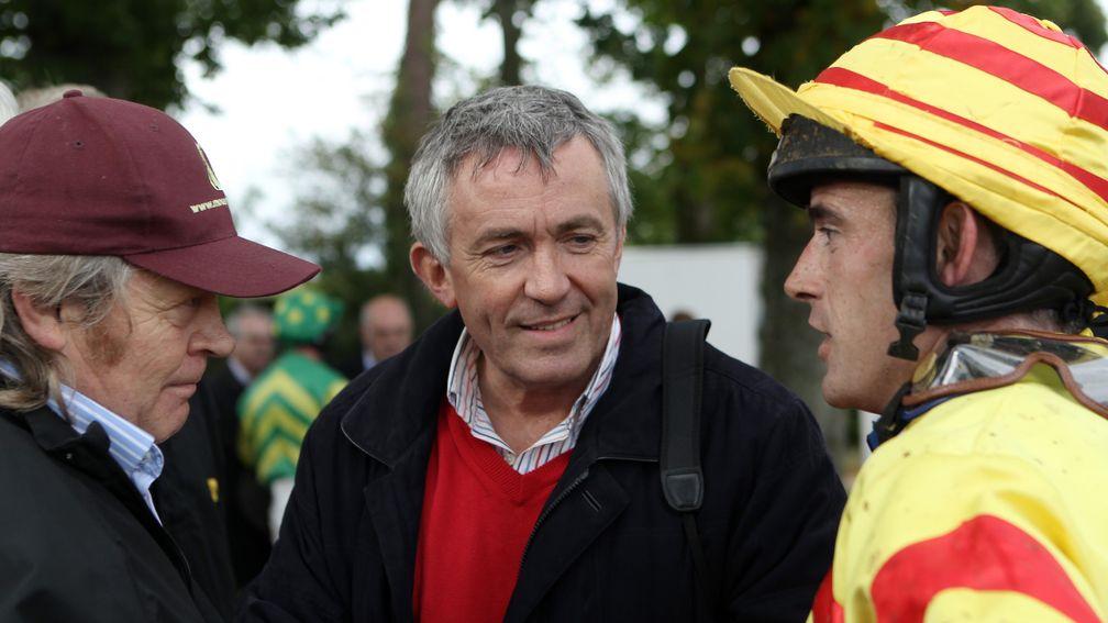 Mouse Morris, Michael O'Flynn and Ruby Walsh discuss hina rock's win in the Gowran Park Champion Chase Gowran Park Photo: Patrick McCann 02.10.2010