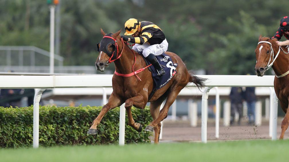 Glorious Forever powers to victory in the Hong Kong Cup under Silvestre de Sousa