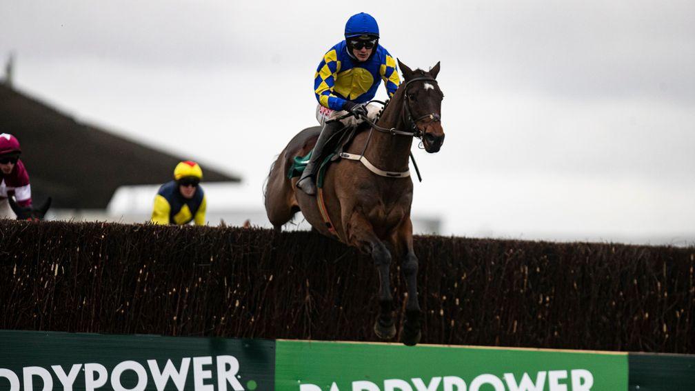 Kemboy and Danny Mullins win the Paddy Power Irish Gold Cup Chase (Grade 1).LeopardstownPhoto: Patrick McCann/Racing Post07.02.2021
