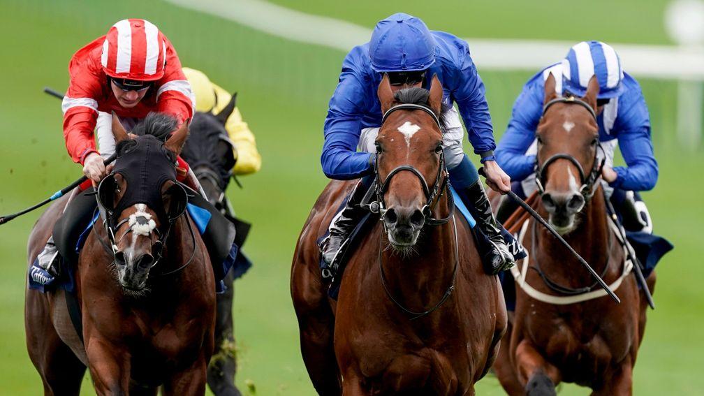 La Barrosa (centre): a 750,000gns purchase and unbeaten in two starts for Charlie Appleby