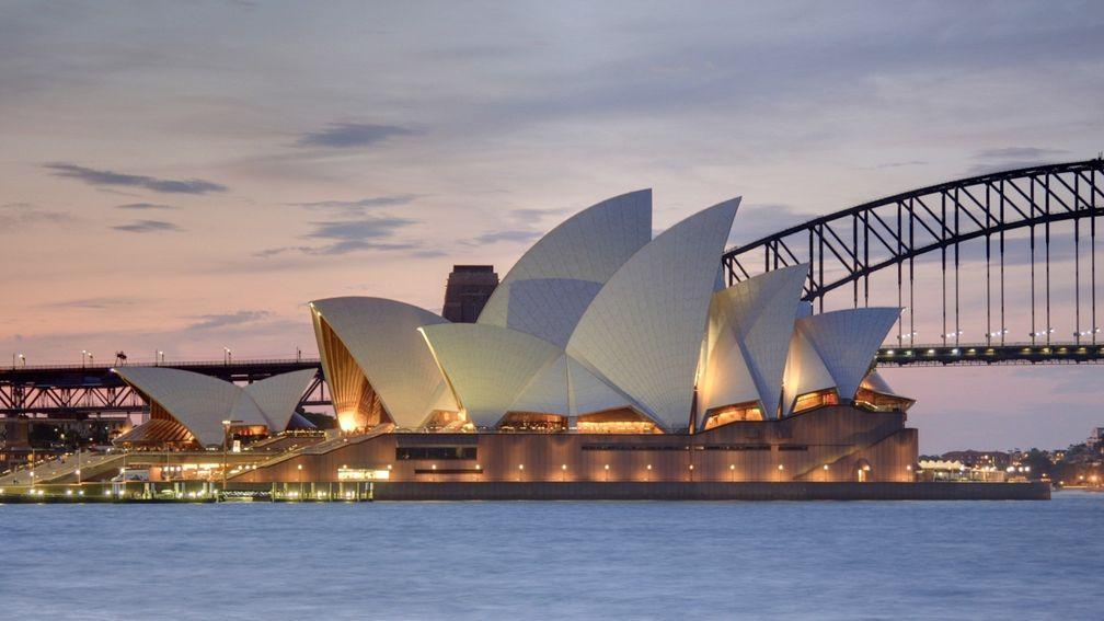 Sydney Opera House: at the centre of a row surrounding the draw for The Everest
