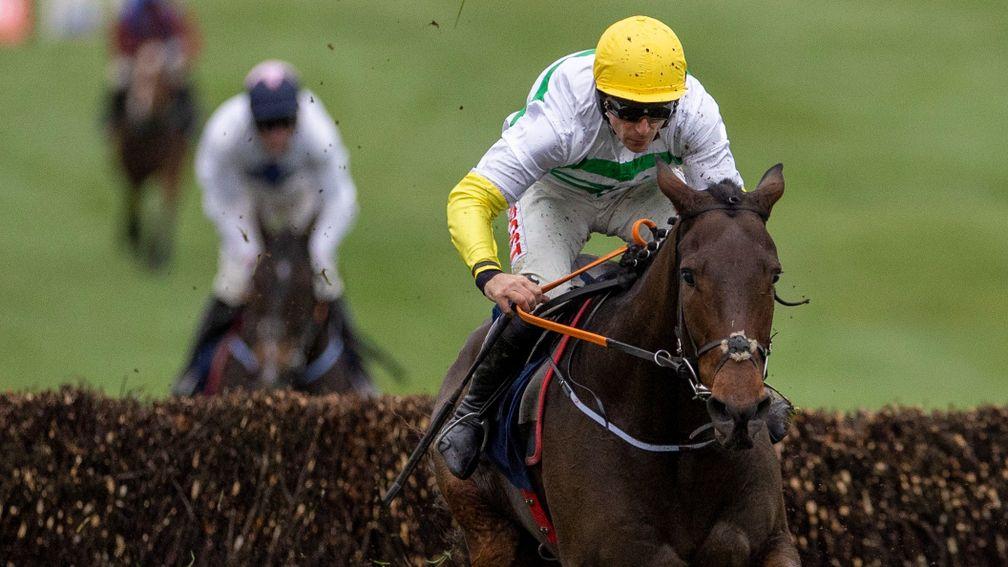Three Stripe Life and Davy Russell wins the 2m4f beginners chase. Naas.Photo: Patrick McCann/Racing Post12.11.2022