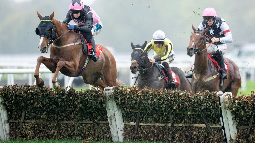 Model Approach (Robbie Dunne) jumps the final flight in the Join Racing TV Today Juvenile Hurdle