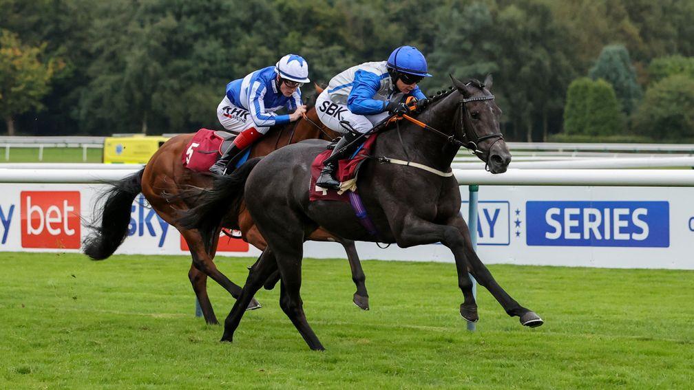 OUTGATE ridden by Nicola Currie wins at HAYDOCK PARK 12/9/21Photograph by Grossick Racing Photography 0771 046 1723